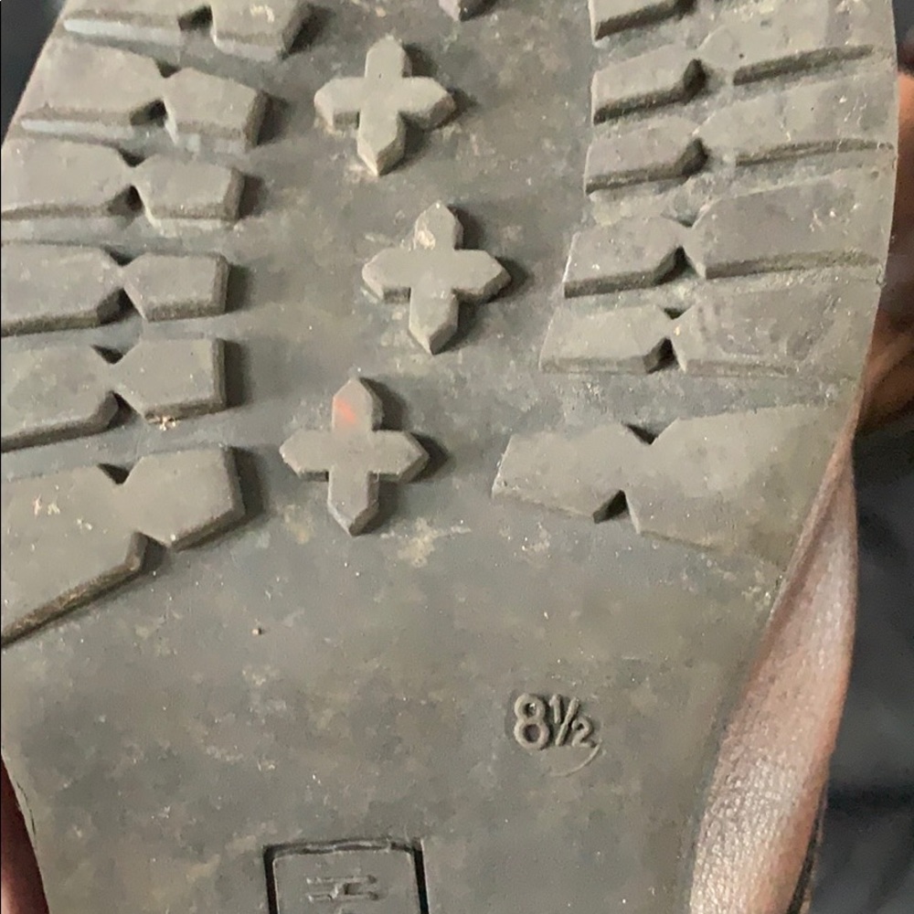 boots - Picture 3 of 4